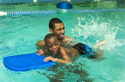 Hampton University and Red Cross team up to teach minority children how to swim