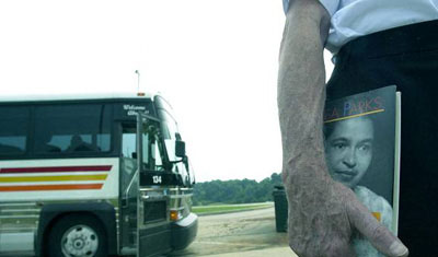 Bus tour highlights civil rights struggle