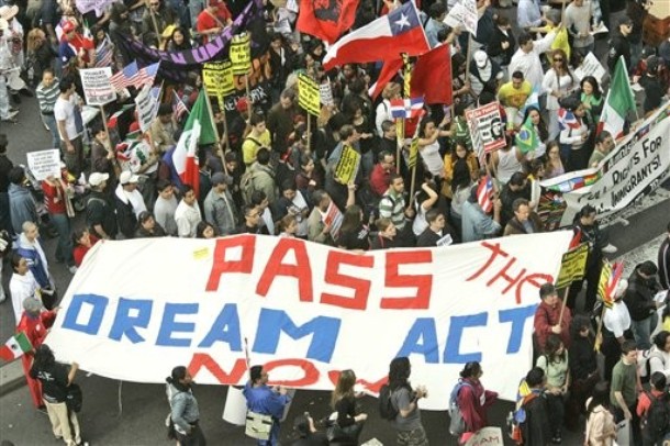Dems Reintroduce DREAM Act