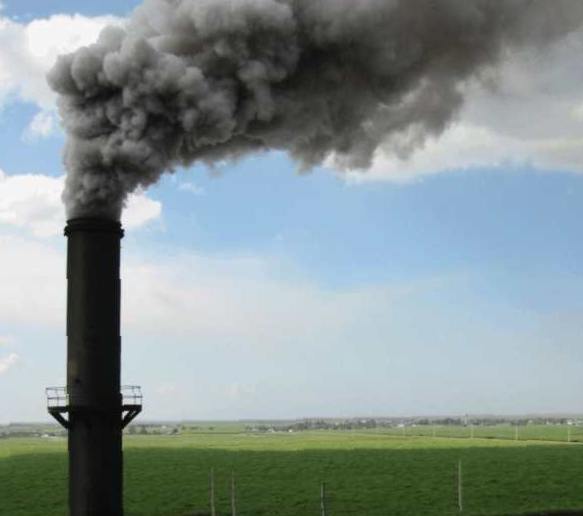 Communities Of Color, Poverty Bear Burden Of Air Pollution